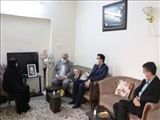 دیدار معاون استاندار تهران و فرماندار ویژه شهرستان ری با خانواده معظم شهید سید حمید سالک اصفهانی