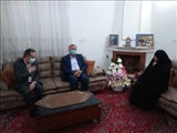 حضور استاندار تهران در منزل شهیدان 