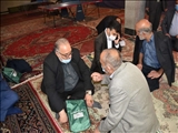 برپایی میز خدمت مسئولان در مسجد جامع پاکدشت