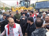 حضور آیت‌الله رییسی در روستای سیل‌زده مزداران فیروزکوه/ رئیس جمهور: نیروهای امدادی با تمام توان در حال امدادرسانی هستند