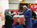 استاندار تهران سر سفره افطار کودکان شیرخوارگاه آمنه نشست