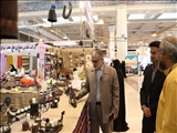 بازدید فرماندار قدس از نمایشگاه عرضه محصولات روستایی و عشایری