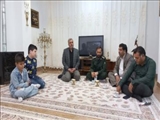دیدار فرماندار ملارد با ۳ نابینای موفق و با استعداد شهرستان 