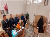 دیدار مدیرکل کمیته امداد استان تهران با خانواده دانش آموز بسیجی شهید« علی اصغر بوربور »