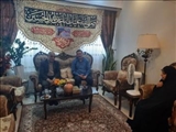 دیدار مدیرکل کمیته امداد استان تهران با خانواده شهیده فائزه رحیمی
