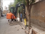 عملیات جدول گذاری خیابان مالک اشتر با هدف هدایت آب های سطحی  در فرون آباد آغاز شد