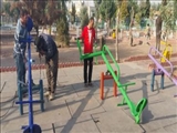 بازسازی و تعمیر وسایل بازی پارک شهر انجام شد
