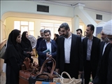 بازدید فرماندار قدس از نمایشگاه آثار هنری دانش‌آموزان
