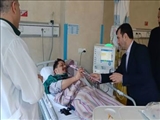 فرماندار ویژه شهرستان ری به عیادت بیماران رفت و از زحمات کادر درمانی بیمارستان فیروزآبادی تقدیر کرد