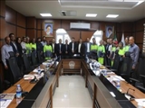 تقدیر شهردار از كارگران نمونه به مناسبت هفته كار و كارگ