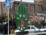 قرچک سیاهپوش عزای ارباب بی کفن/کتل، پرچم و المان در میادین برپا شد