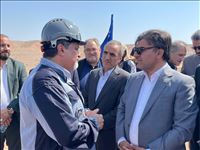 کلنگ احداث نیروگاه خورشیدی ۱۵ مگاواتی شرکت پولاد پویش به زمین خورد