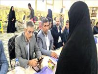 میز خدمت کمیته امداد در پیشوا برپا شد