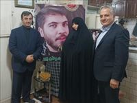 دیدار جمعی از مسئولین با خانواده معظم شهید جنگ تحمیلی ۱۲ روزه با رژیم پلید صهیونیستی