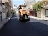 نهضت آسفالت معابر قرچک با قدرت در حال اجرا است