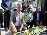 عطرافشانی گلزار شهدای شهرستان بهارستان در امام زاده باقر(ع) به مناسبت هفته فراجا