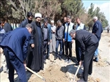 لبیك شهرقدس به «فرمان سبز» رهبر انقلاب/ درختكاری مردم و مسئولان شهرقدس در روز طبیعت