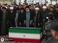 حضور استاندار تهران در آخرین بدرقه رهبر شهید در مشهد/ معتمدیان: ملت ایران، وفاداری خود را در حافظه تاریخ ثبت کرد