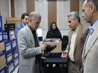 اهدای ۴۴۰ جفت کفش به دانش‌آموزان نیازمند شهرستان بهارستان