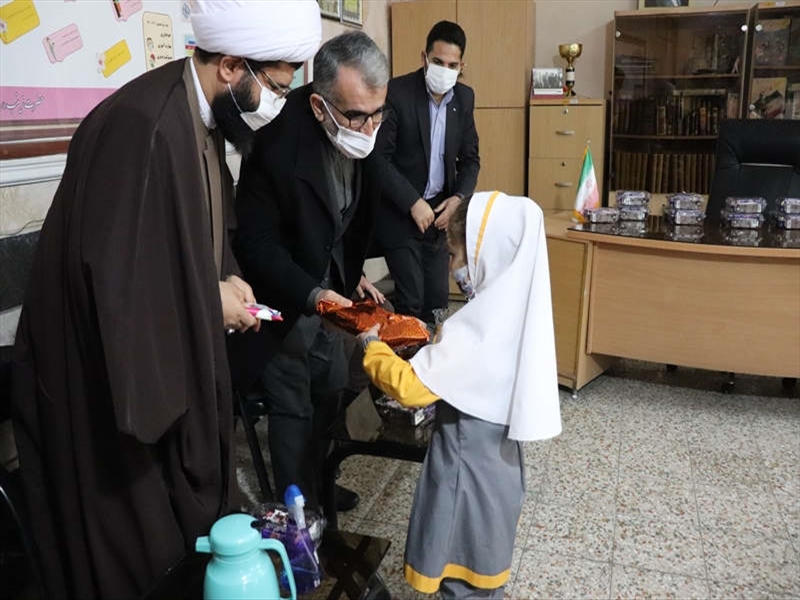 نواخته شدن زنگ انقلاب در مدارس