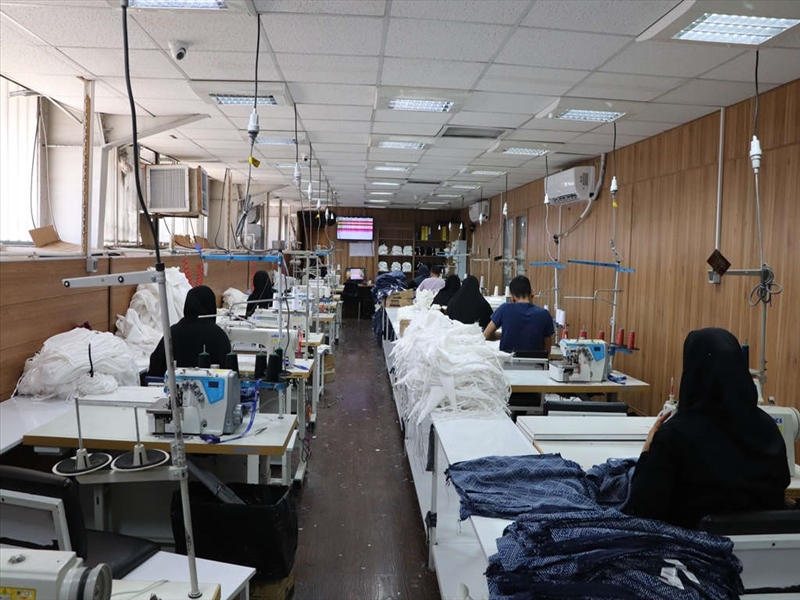 تجلیل فرماندار شهرستان قدس از کارگران