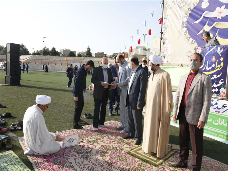 تجلیل از قاریان، حافظان و خادمان