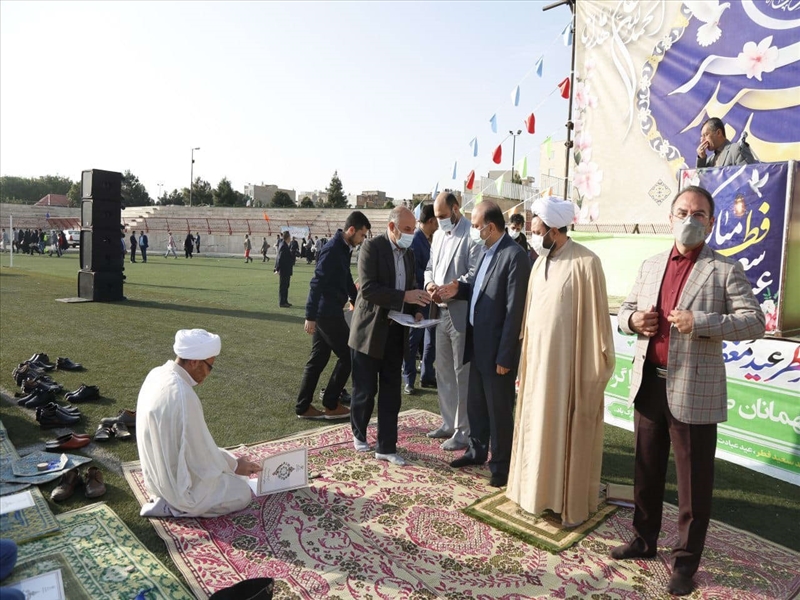 تجلیل از قاریان، حافظان و خادمان
