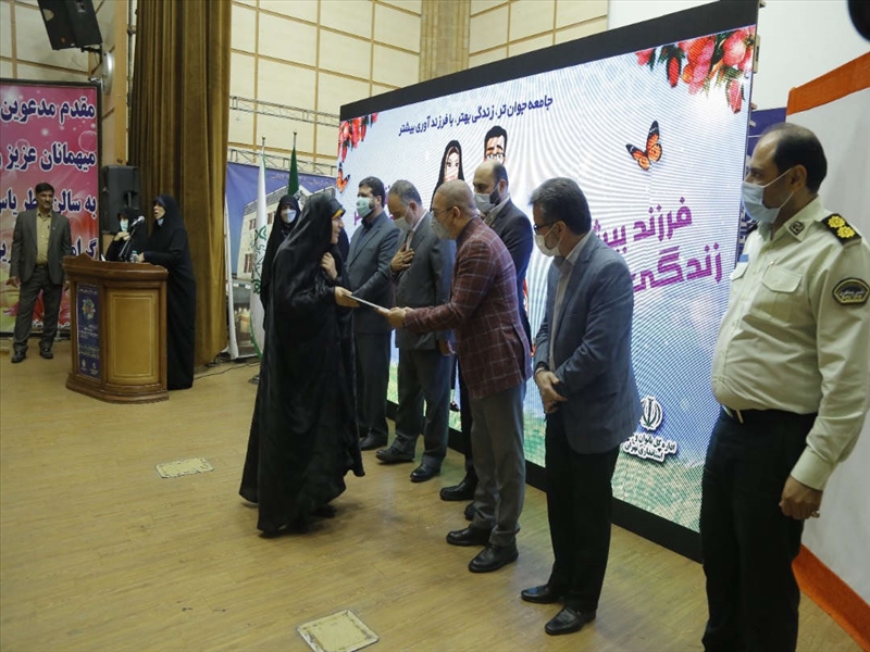 تجلیل از نوزده ماما شاغل در باقرشهر