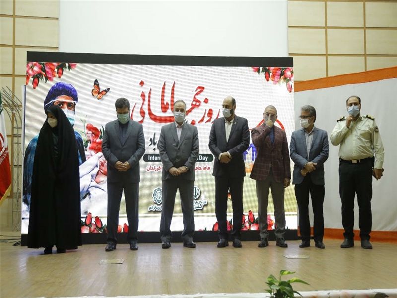 تجلیل از نوزده ماما شاغل در باقرشهر