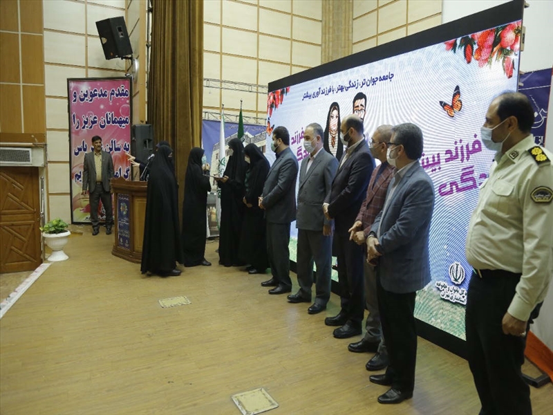 تجلیل از نوزده ماما شاغل در باقرشهر