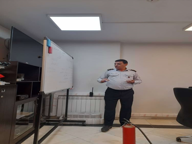 کارگاه اطفاء حریق در درمانگاه شهید