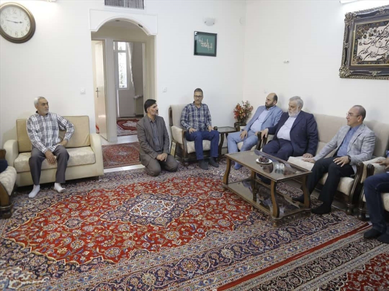  دیدار شهردار باقرشهر با خانواده
