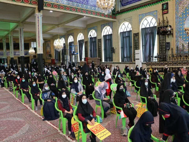 تجمع ضد استکباری ۱۳ آبان در شهر