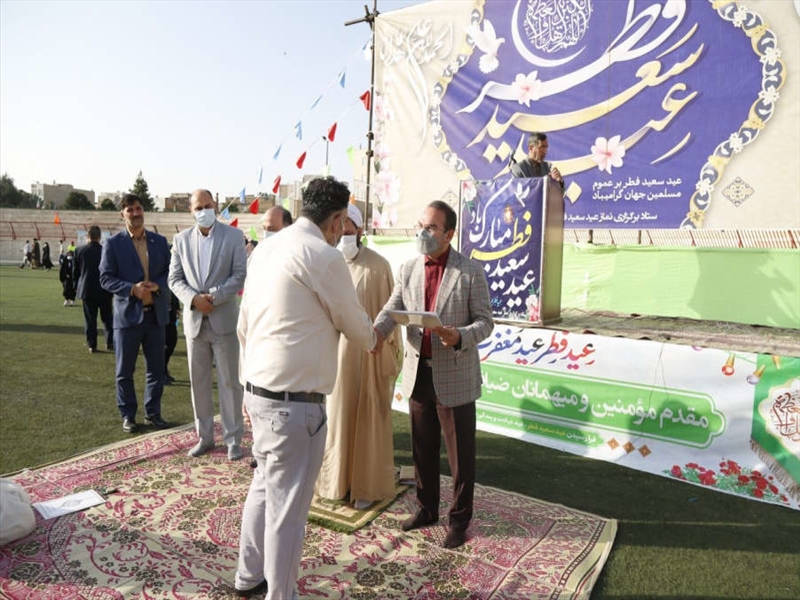تجلیل از قاریان، حافظان و خادمان