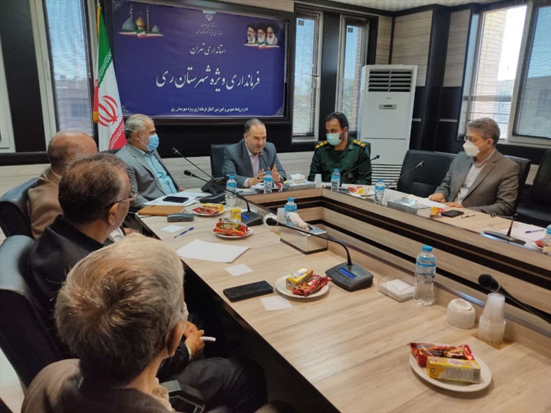 نشست صمیمی فرماندار ویژه شهرستان