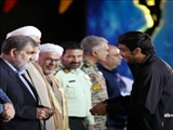 تجلیل از هنرمندان ملاردی در دومین کنگره شهدای غواص در کیش