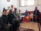 مسئولان ملارد به دیدار خانواده شهدا رفتند