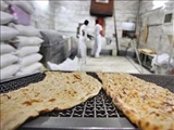 کسر سهمیه آرد یک ماهه برای ۸ نانوای متخلف در شهرستان قدس / تذکر فرماندار: در صورت تکرار، سهمیه به طور کامل قطع می‌شود