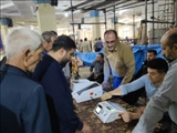 آزمون میدانی انتخابات الکترونیک در مصلی قدس / شهروندان از نزدیک با فرآیند اخذ رأی الکترونیکی آشنا شدند