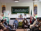 می‌بایست در راستای تبیین فلسفه دهه کرامت برای آحاد مختلف جامعه فعالیت کرد