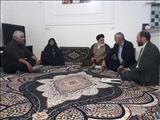 <br/>دیدار عبداله نوحی فرماندار شهرستان بهارستان با خانواده‌های معظم شهدا<br/><br/><br/><br/>
