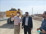 بازدید فرماندار قرچک از اجرای عملیات شبکه‌گذاری آب و فاضلاب شهرک نیایش