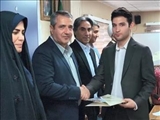 فرماندار قرچک از مسئول روابط عمومی فرمانداری شهرستان به مناسبت روز ارتباطات و روابط عمومی تقدیر کرد