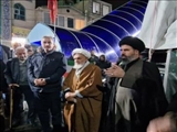 میدان خالی نمی شود ......