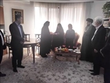 دیدار مسئولان شهرستان پردیس با خانواده‌های معظم شهدای جنگ رمضان در نخستین روز هفته دولت