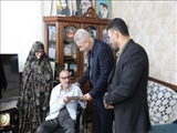 دیدار فرماندار پردیس با خانواده جانباز حاج محسن عابدی