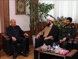 دیدار امام جمعه چهاردانگه و جمعی از مدیران این بخش با فرماندار اسلامشهر به مناسبت هفته دولت