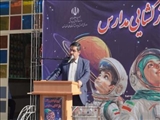 امروز جبهه جنگ و نبرد برای شما دانش آموزان تلاش برای پیشرفت و آبادانی ایران عزیز است