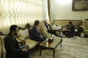 دیدار دکتر قضاتلو با جانباز باقرشهری