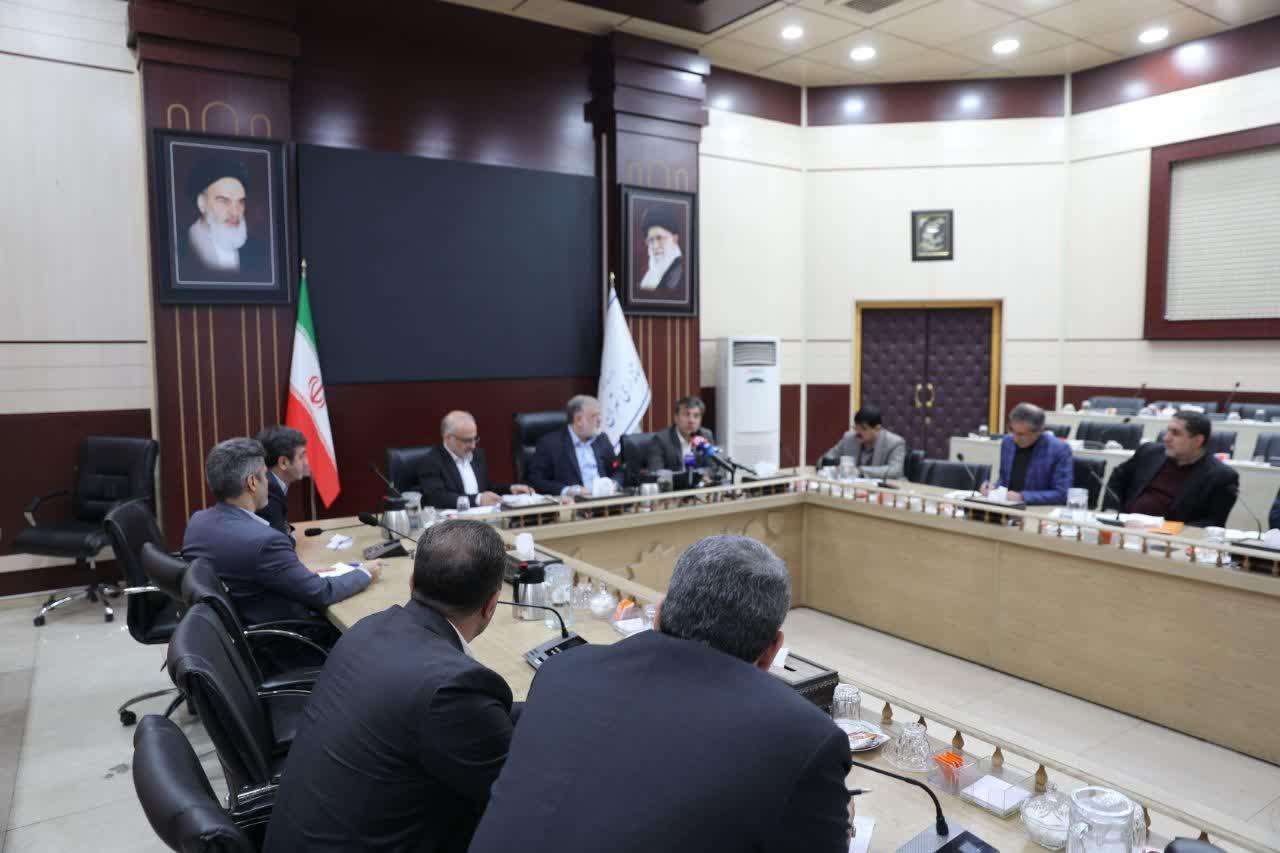 برگزاری جلسه تعیین تکلیف مسائل و مشکلات شرکت دامپروری دام‌گستر